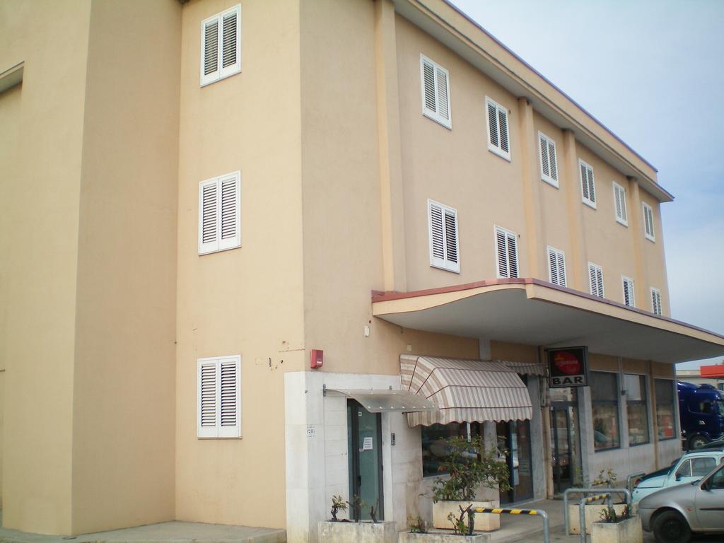 Hotel Zio Cataldo Corato Kültér fotó
