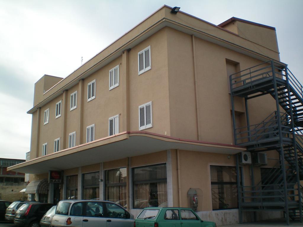 Hotel Zio Cataldo Corato Kültér fotó