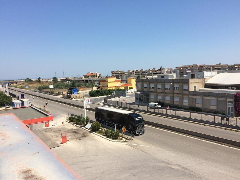 Hotel Zio Cataldo Corato Kültér fotó